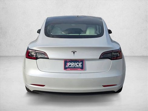 Used 2021 Tesla Model 3 Standard Range Plus image 7