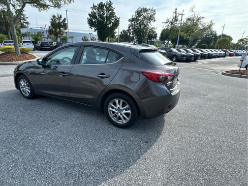 Used 2016 MAZDA MAZDA3 i Touring FWD image 13
