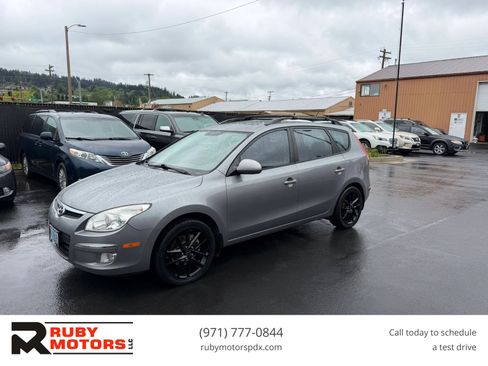 Used 2012 Hyundai Elantra FWD image 1