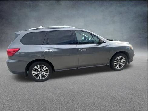 Used 2020 Nissan Pathfinder S FWD image 9