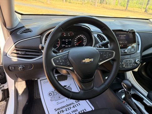 Used 2024 Chevrolet Malibu LT w/ Sport Edition image 15