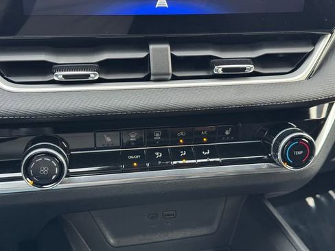 Certified 2025 Chevrolet Equinox LT FWD image 15