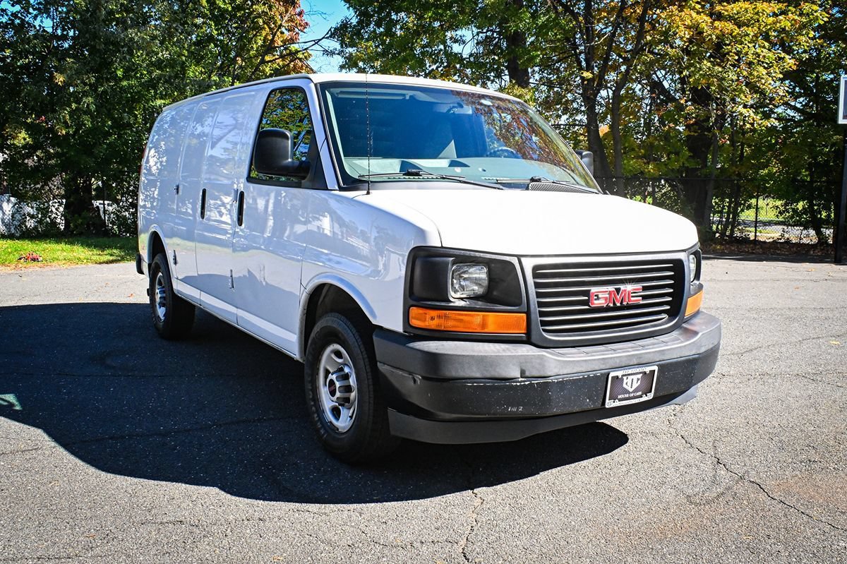 Used 2017 GMC Savana 3500 RWD image 5