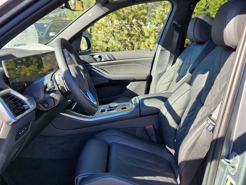 New 2026 BMW X5 xDrive50e image 10