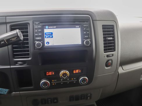 Used 2016 Nissan NV 3500 SL RWD image 18
