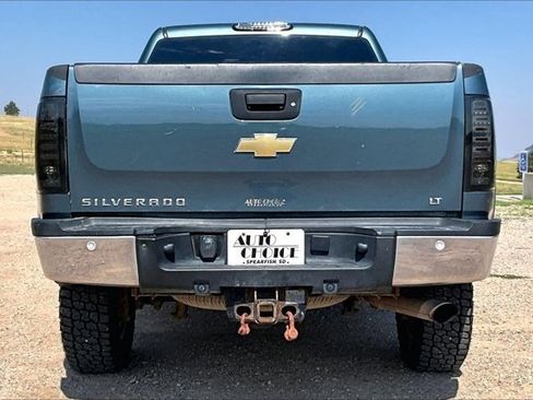 Used 2011 Chevrolet Silverado 2500 LT w/ Interior Plus Package AWD/4WD image 6