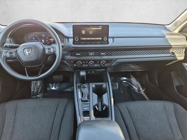 Used 2023 Honda Accord EX image 17