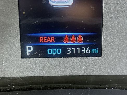 Used 2024 Toyota Corolla LE FWD image 31