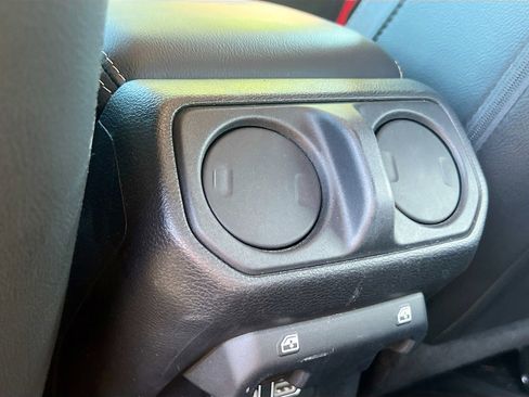Used 2020 Jeep Gladiator Overland AWD/4WD image 26