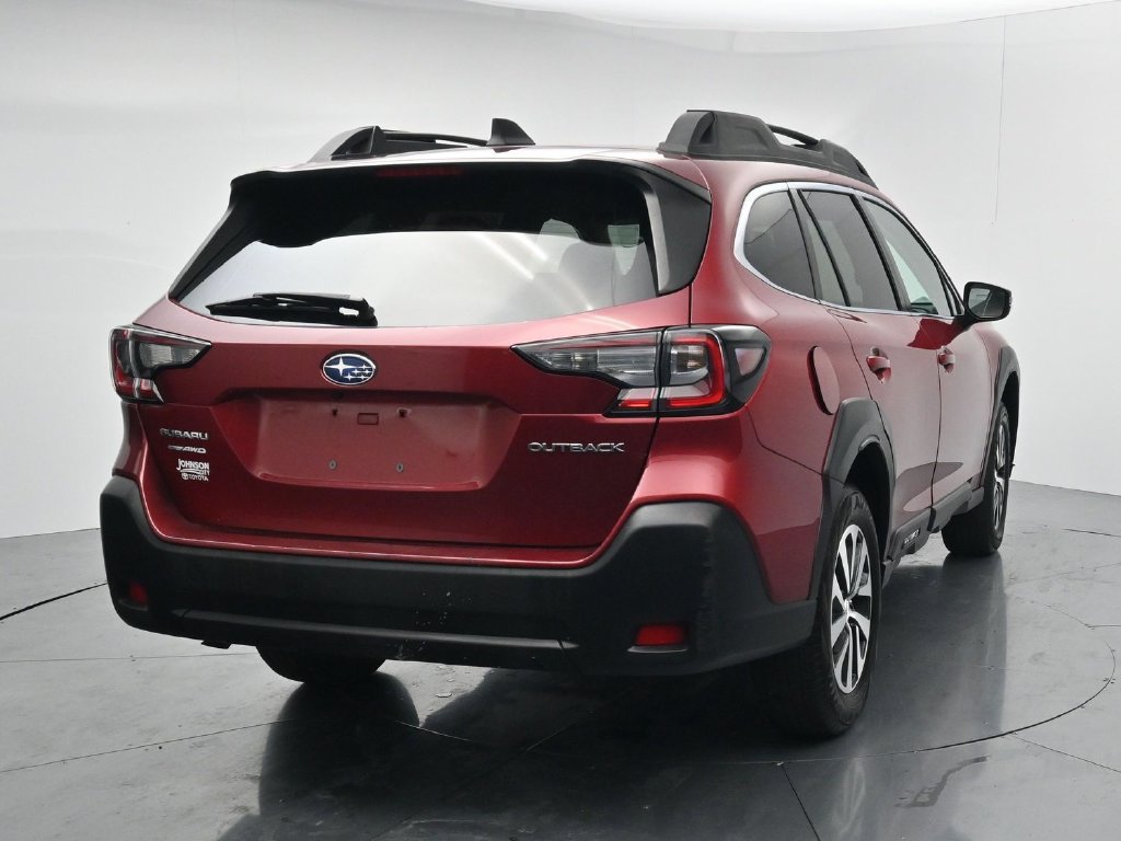 Used 2024 Subaru Outback Premium AWD/4WD image 6