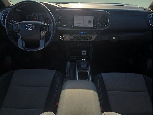 Used 2023 Toyota Tacoma TRD Off-Road image 17