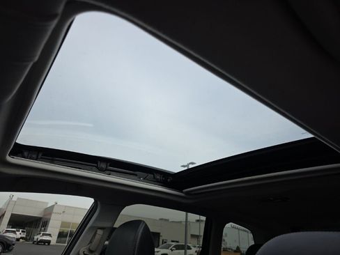 Used 2017 Subaru Forester 2.5i Limited w/ Popular Package #2 image 22