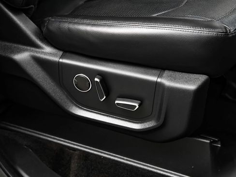 Used 2019 Ford Expedition Limited w/ Cargo Package image 42