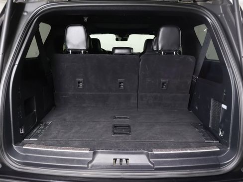 Used 2021 Lincoln Navigator L Reserve w/ Luxury Package AWD/4WD image 21