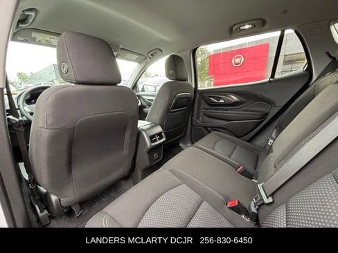 Used 2022 GMC Terrain SLE w/ Driver Convenience Package image 18