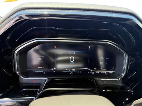 Used 2025 Chevrolet Silverado 1500 LT RWD image 11