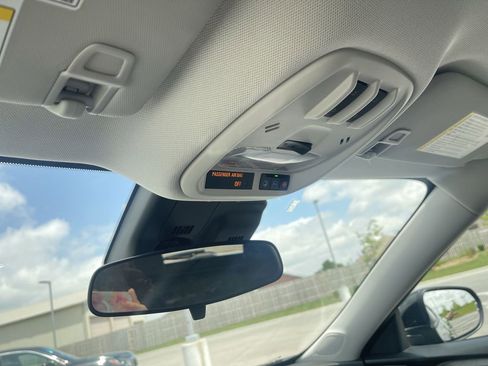 Used 2024 Chevrolet Trax ACTIV w/ Sunroof Package FWD image 19