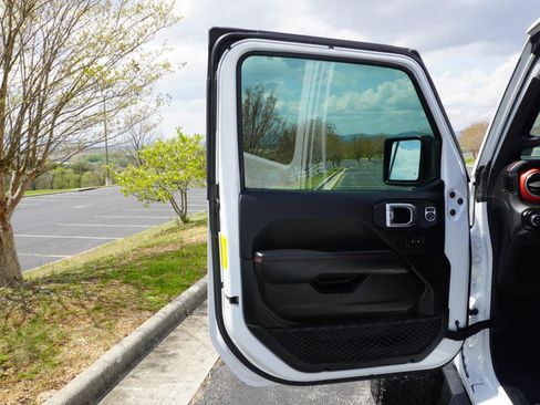 Used 2020 Jeep Gladiator Rubicon image 21