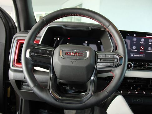 Certified 2024 GMC Canyon AT4X image 21