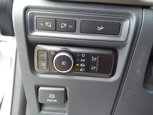 New 2024 Ford F150 XLT w/ Equipment Group 302A MID image 38