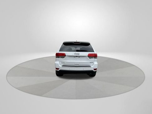 Used 2018 Jeep Grand Cherokee Limited image 6