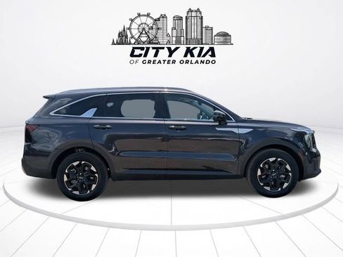 New 2026 Kia Sorento S w/ S Panoramic Sunroof Package FWD image 8
