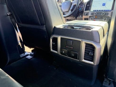 Used 2022 Ford F350 Platinum image 37