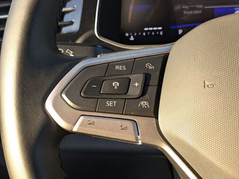 Used 2025 Volkswagen Jetta S image 25