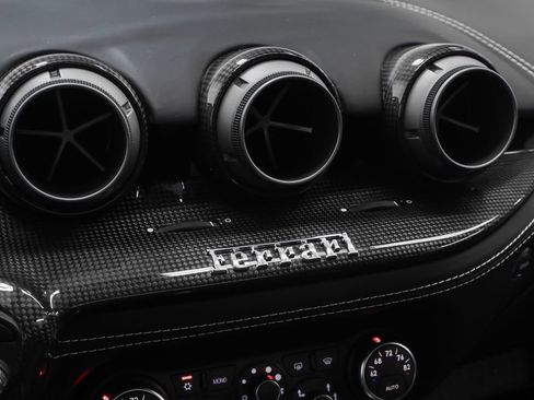 Used 2014 Ferrari F12 Berlinetta RWD image 59