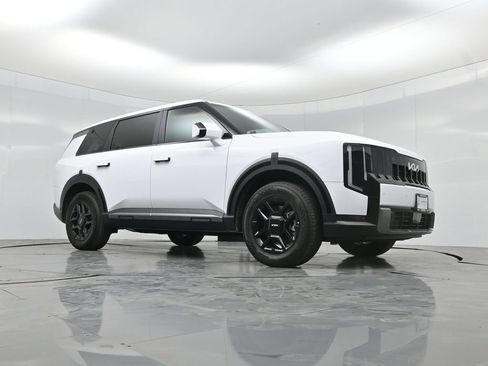 New 2027 Kia Telluride LX FWD image 2