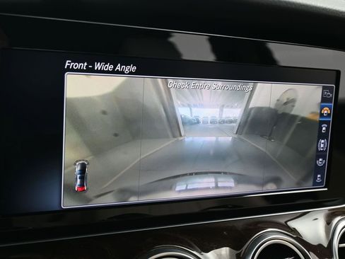Used 2019 Mercedes-Benz E 300 image 25