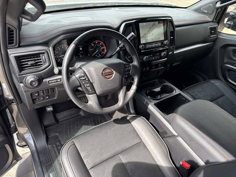 Used 2023 Nissan Titan PRO-4X image 37