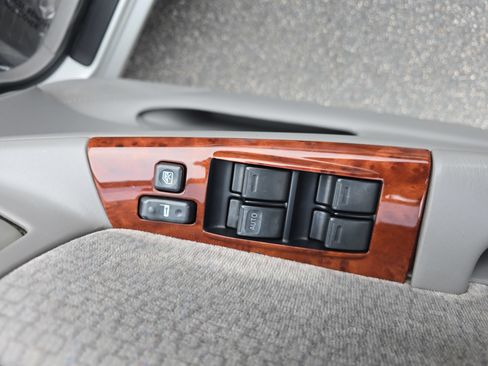 Used 2003 Toyota Corolla LE image 27