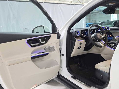 Certified 2026 Mercedes-Benz GLC 300 4MATIC image 19