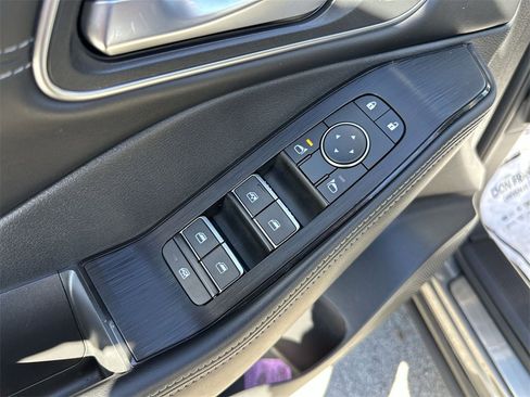 Used 2023 Nissan Rogue Platinum w/ Platinum Premium Package image 13