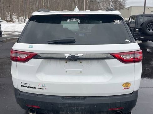 Used 2021 Chevrolet Traverse RS image 7