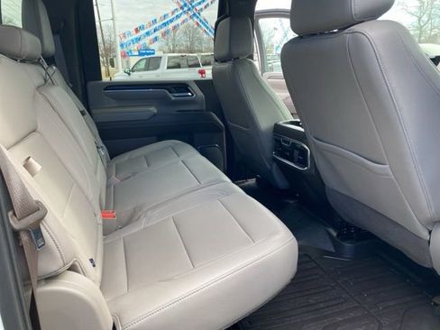 Used 2024 GMC Sierra 2500 SLT w/ SLT Premium Package image 38