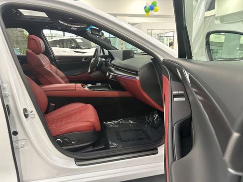 Used 2024 Genesis G80 3.5T Sport AWD/4WD image 27