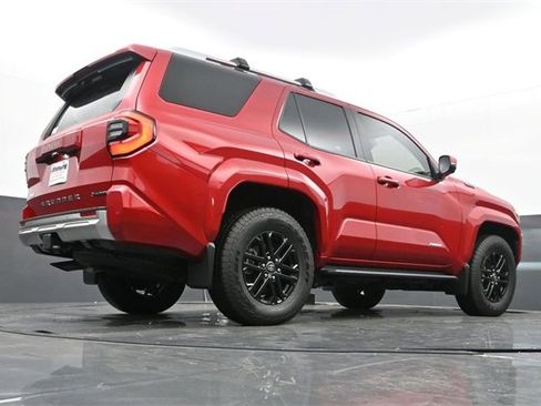 Used 2025 Toyota 4Runner Limited image 26