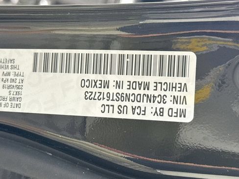 Used 2025 Jeep Compass Limited w/ Sun & Sound Group AWD/4WD image 38
