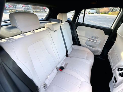 Certified 2025 Mercedes-Benz GLA 250 4MATIC image 20