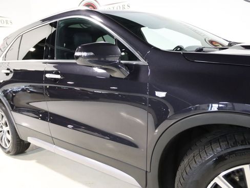 Used 2023 Cadillac XT4 Premium Luxury AWD/4WD image 8