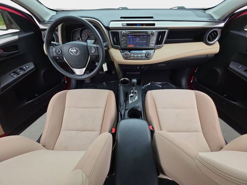 Used 2013 Toyota RAV4 XLE AWD/4WD image 9