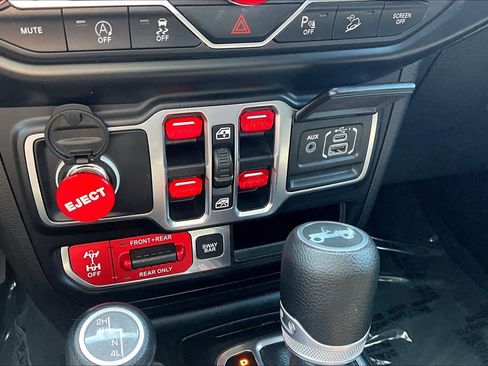 Used 2020 Jeep Wrangler Unlimited Rubicon AWD/4WD image 31