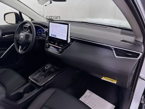 New 2026 Toyota Corolla Cross XLE image 27