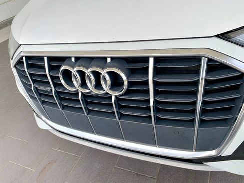 Used 2020 Audi Q7 3.0T Premium Plus AWD/4WD image 2