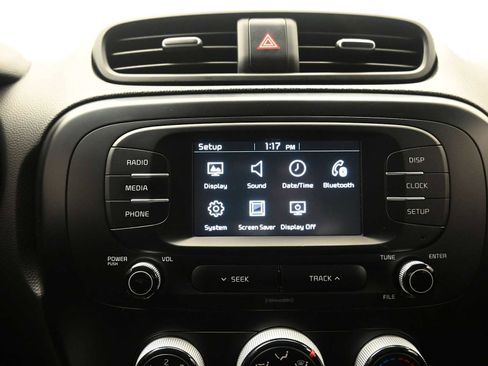 Used 2019 Kia Soul image 19