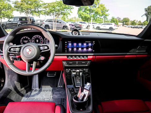 Used 2026 Porsche 911 Carrera S image 29