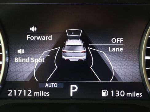 Used 2023 Nissan Pathfinder SL image 17