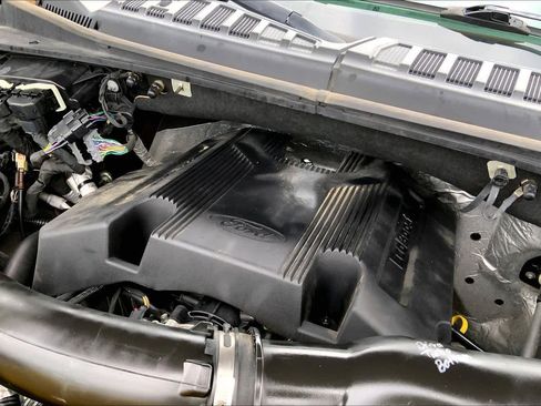 Used 2019 Ford F150 Platinum w/ Equipment Group 701A Luxury image 29